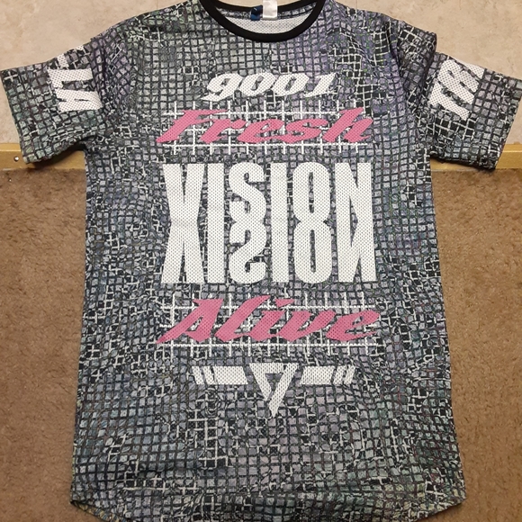 H&M TSHIRT - Picture 1 of 2